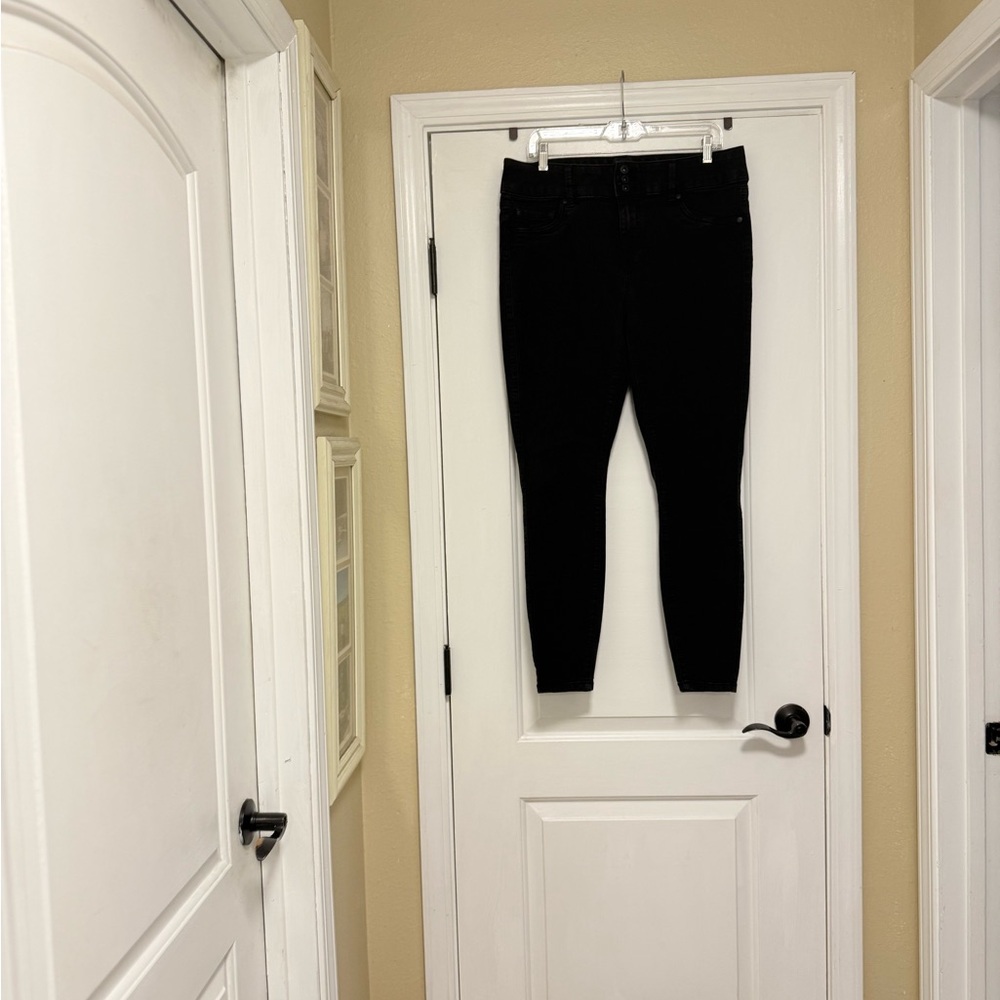 Torrid like new sz 14 jeggings.